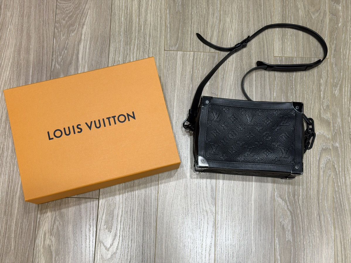 Louis Vuitton Louis Vuitton Soft Trunk Taurillon Size ONE SIZE - 1 Thumbnail