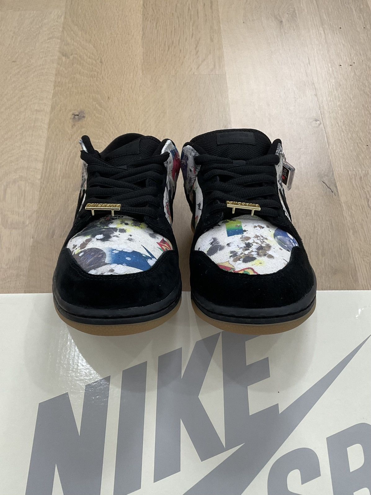 Nike × Supreme Nike SB x Supreme Dunk Low Pro QS Rammellzee Black Size US 9.5 / EU 42-43 - 3 Thumbnail