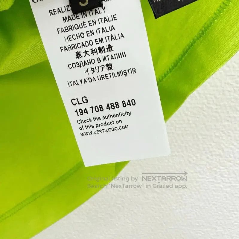 Versace Versace Men's Short Sleeve T-Shirt in Green . Size US S / EU 44-46 / 1 - 5 Thumbnail