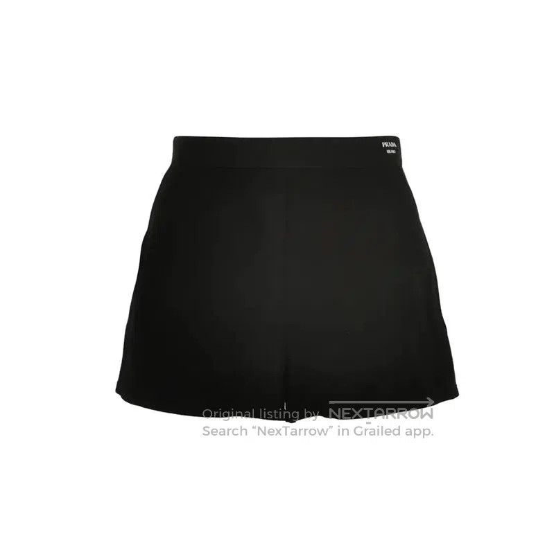 Prada Prada Black Polyester Embroidered Brand Logo Shorts. Size 27" / US 4 / IT 40 - 1 Thumbnail