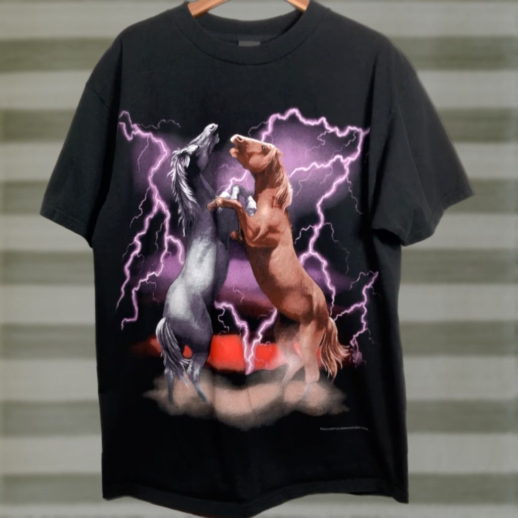 Vintage VINTAGE 3D Emblem T-Shirt Men XL Black Graphic Horse Fight USA Made Short Sleeve Crew Neck Cotton Knit Regular Size US XL / EU 56 / 4 - 1 Thumbnail