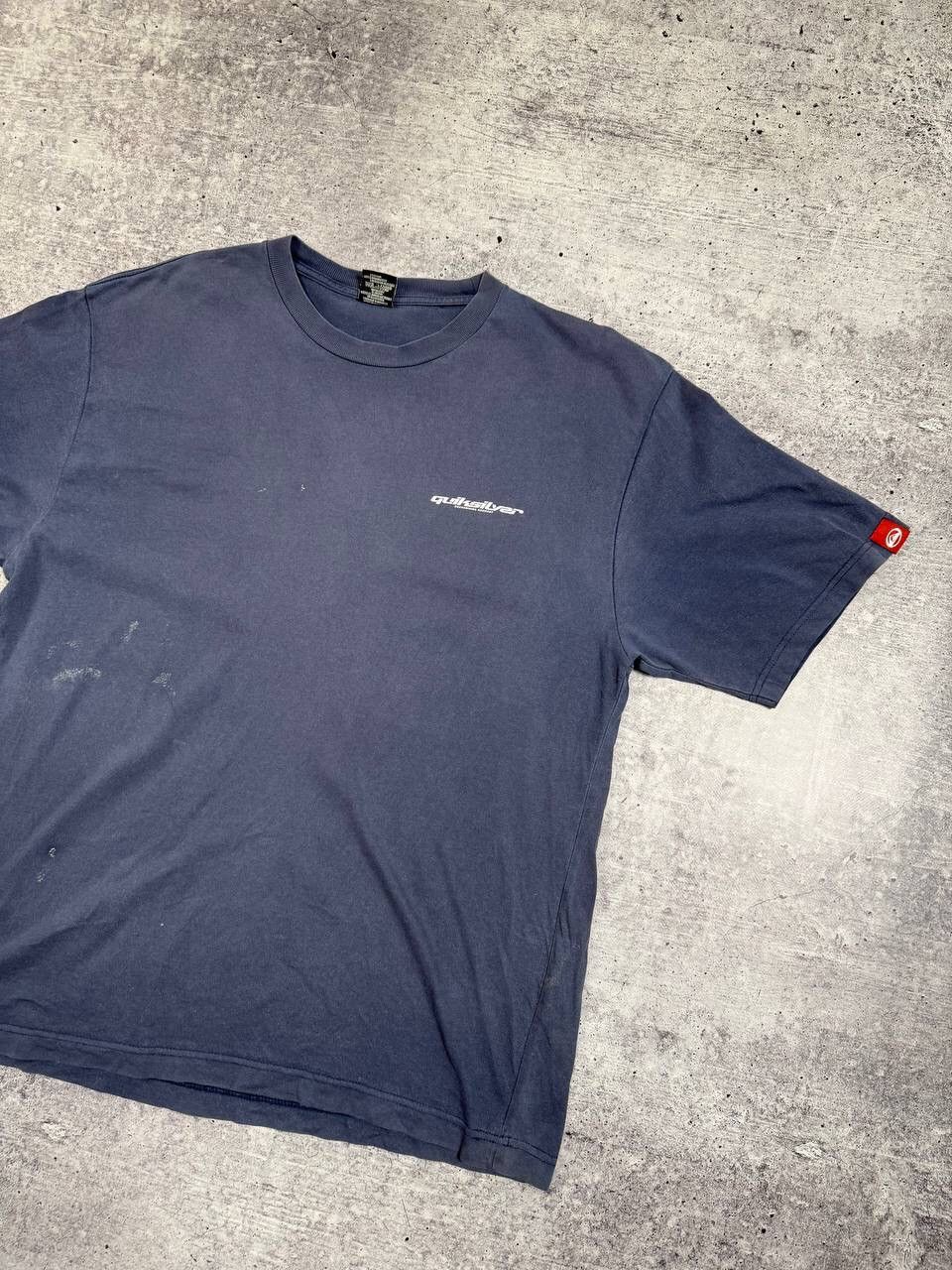 Quiksilver Vintage Quiksilver Sun Faded Painted Big Logo T-Shirt Y2K Size US L / EU 52-54 / 3 - 7 Thumbnail