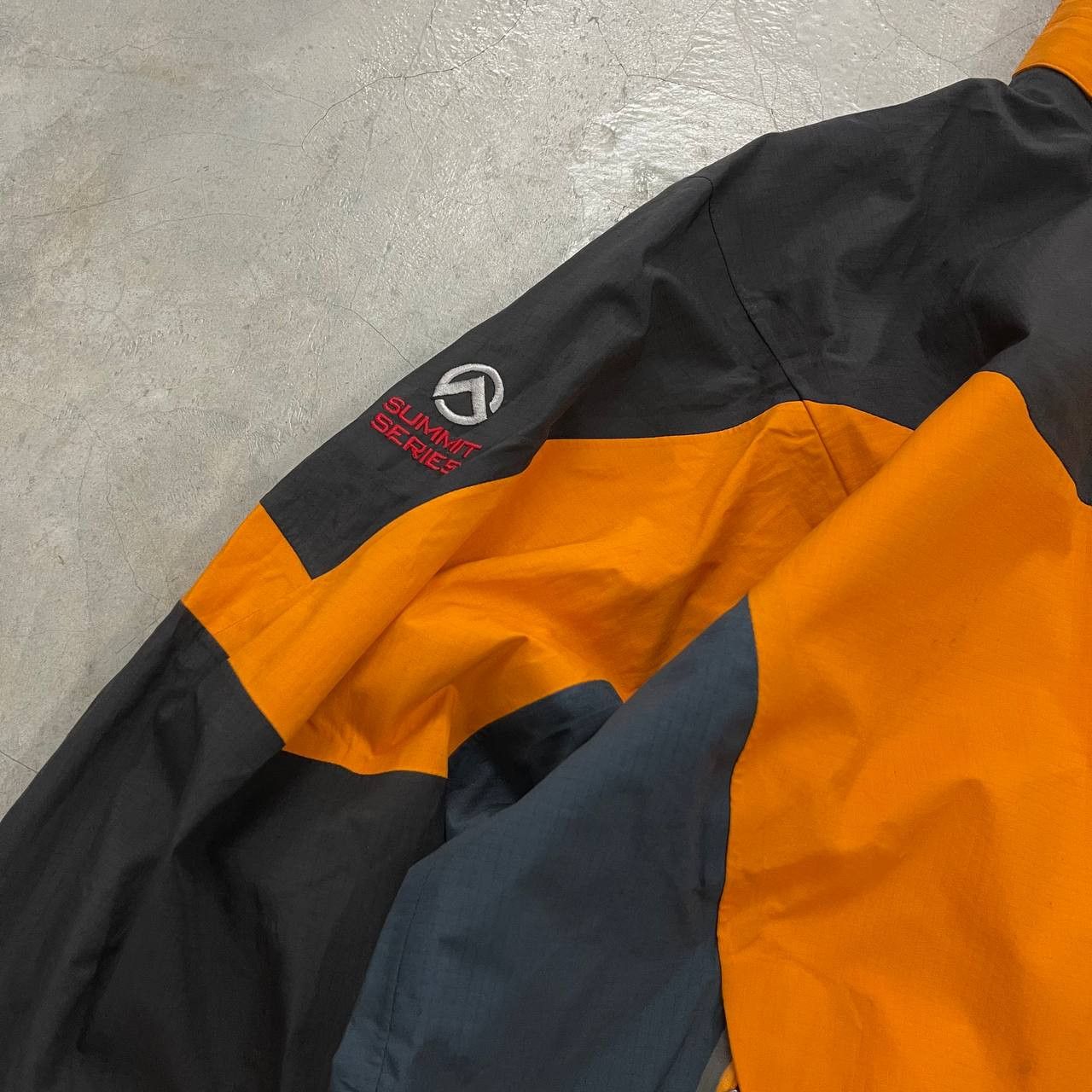 The North Face The North Face Summit series Hyvent Outdoor Technical Jacket Size US L / EU 52-54 / 3 - 2 Thumbnail