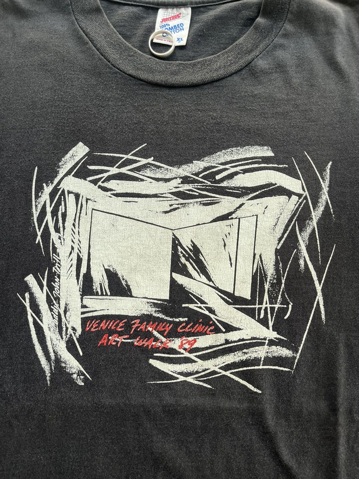 Vintage Vintage Dill Laddie John Artwork 1989’s Tshirt Size US XL / EU 56 / 4 - 5 Thumbnail