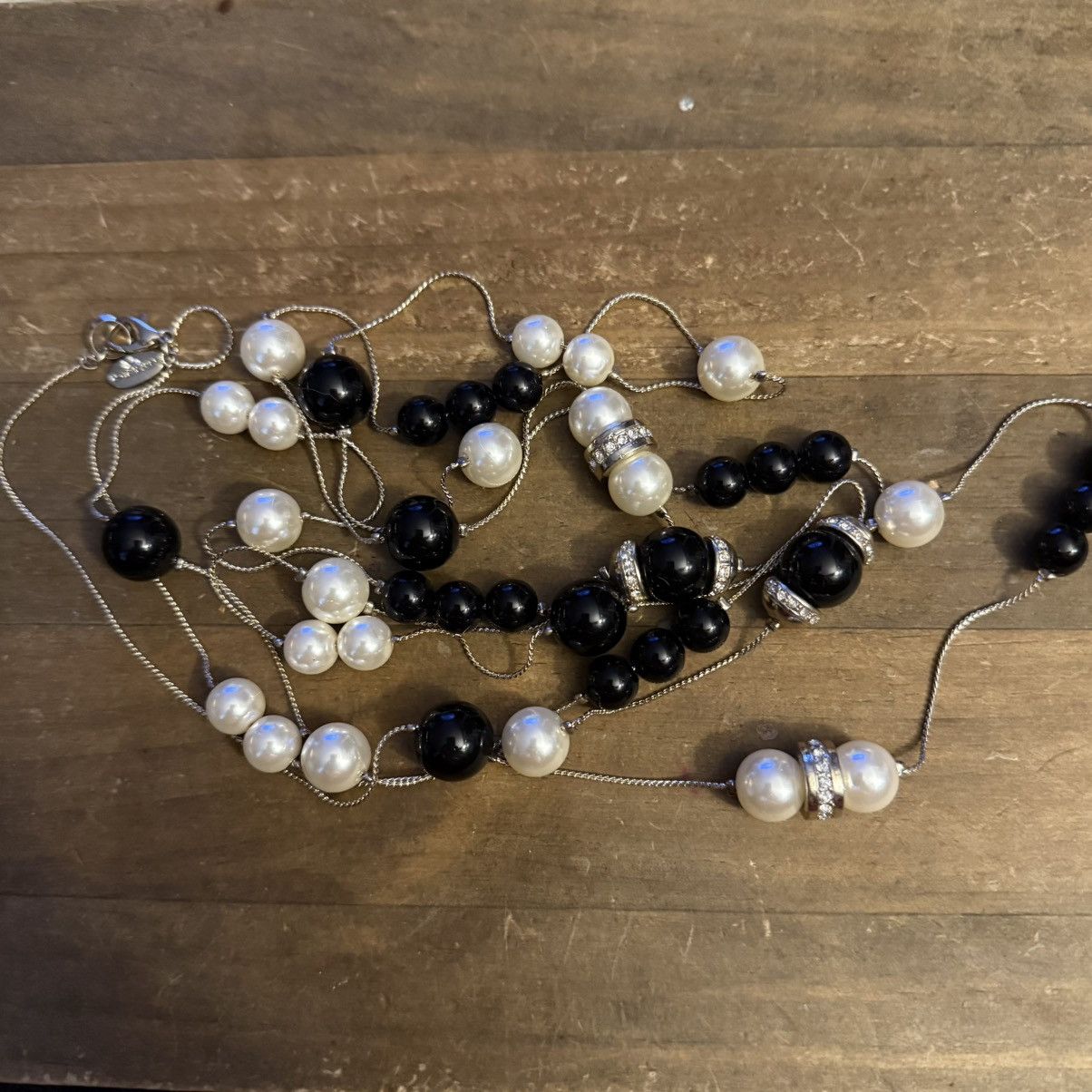Ann Taylor Ann Taylor long station black and white pearl necklace Size ONE SIZE - 2 Thumbnail
