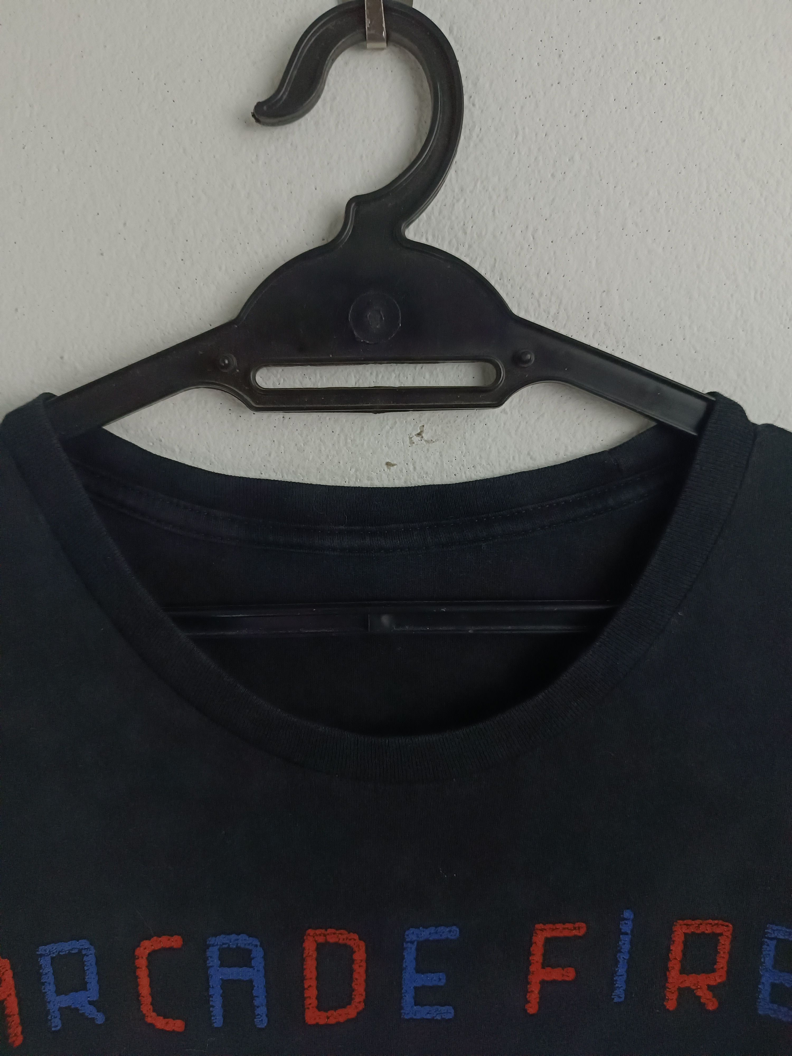 Band Tees VINTAGE ARCADE FIRE HAITI TEE lcd king of leon radiohead Size US M / EU 48-50 / 2 - 9 Thumbnail