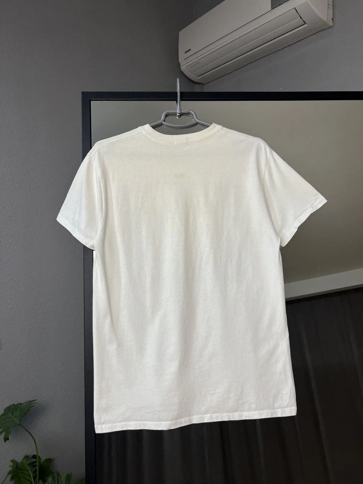 Vintage Vintage Y2K Chill Since 1993 Los Angles Streetwear USA Tee Size US M / EU 48-50 / 2 - 7 Thumbnail