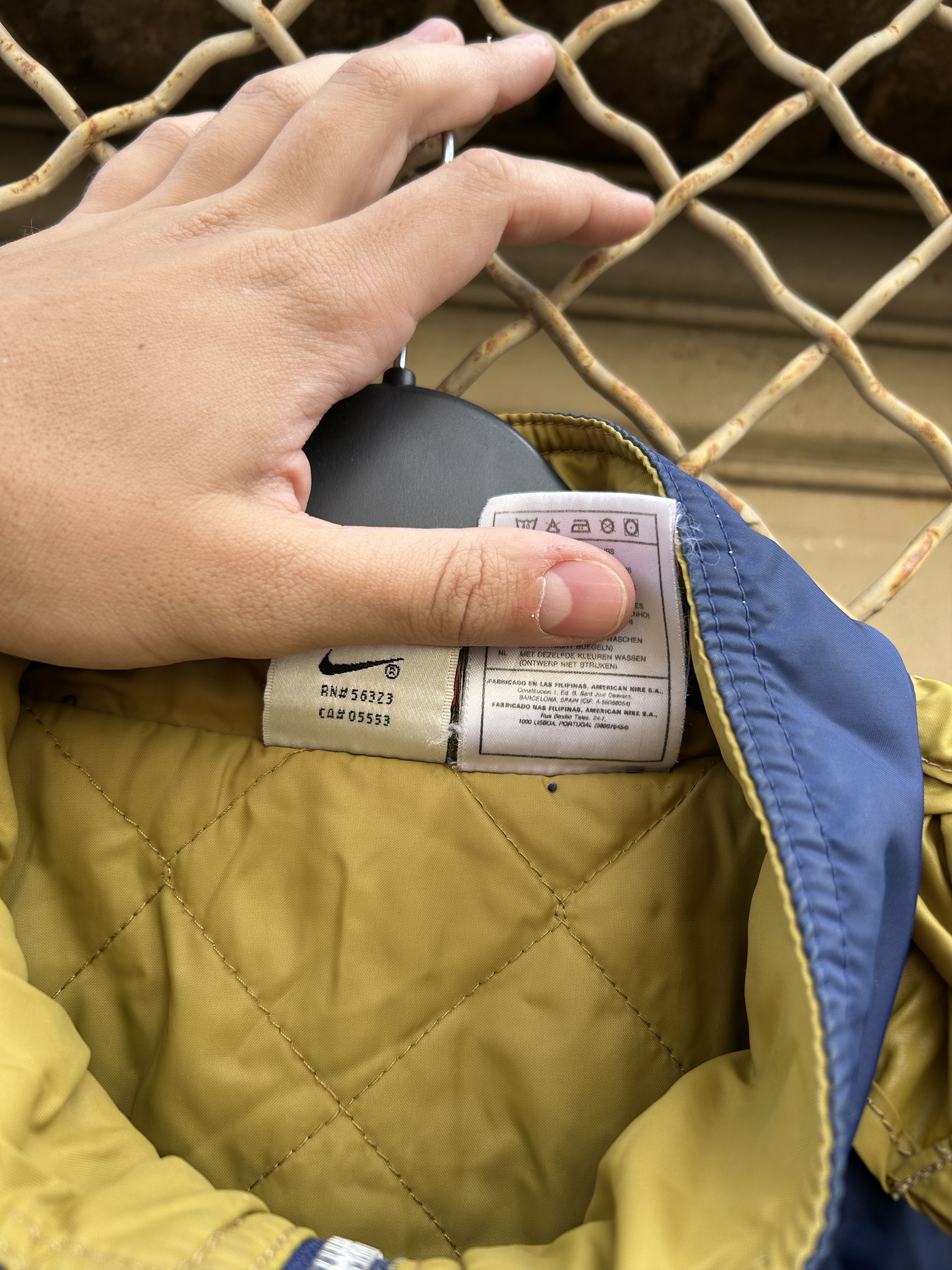 Nike Nike Vintage big logo quilted jacket oversize 80s 90s Size US L / EU 52-54 / 3 - 5 Thumbnail