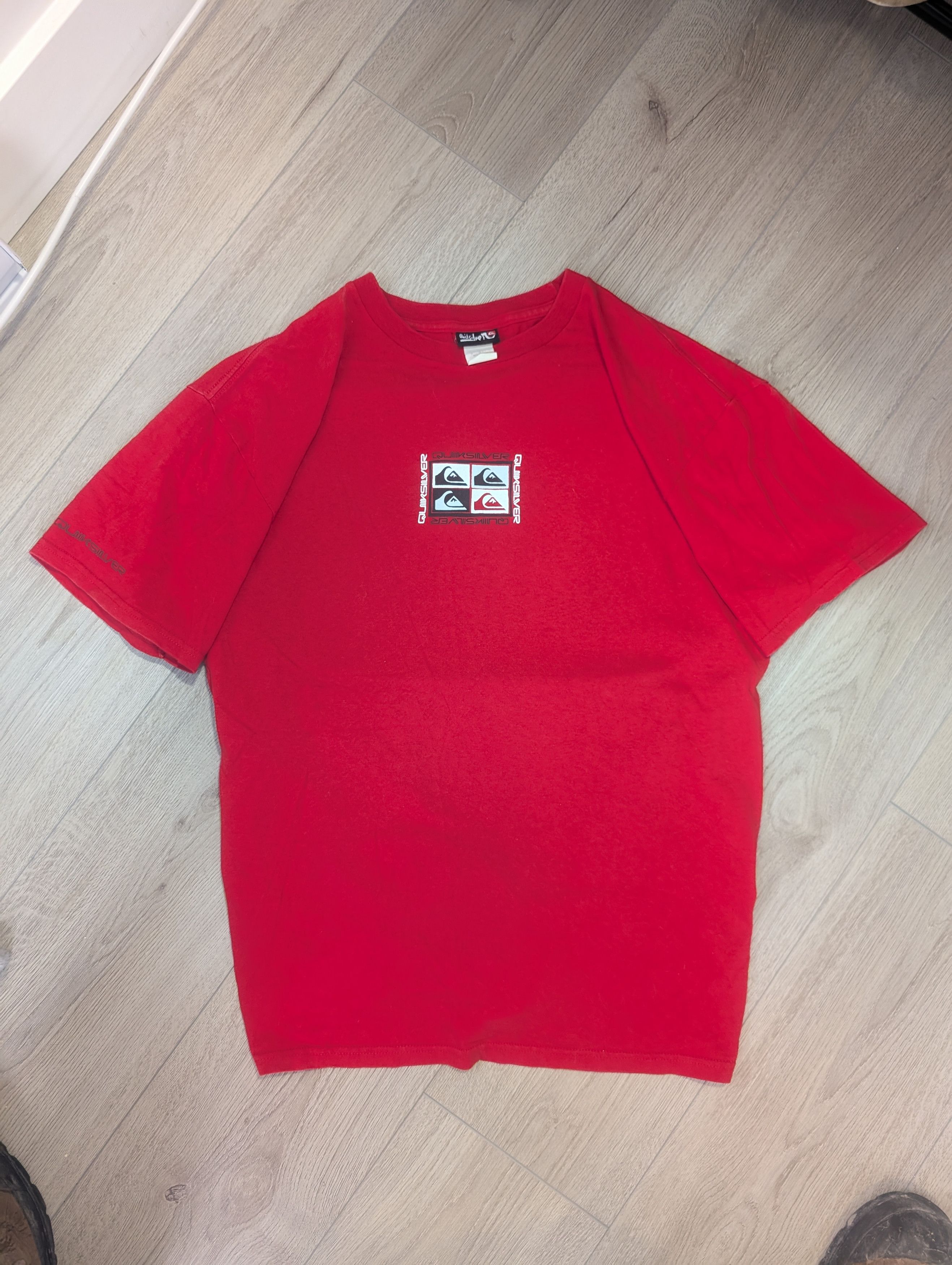 Quiksilver × Vintage VINTAGE red Quicksilver red graphic tee Size US L / EU 52-54 / 3 - 2 Thumbnail