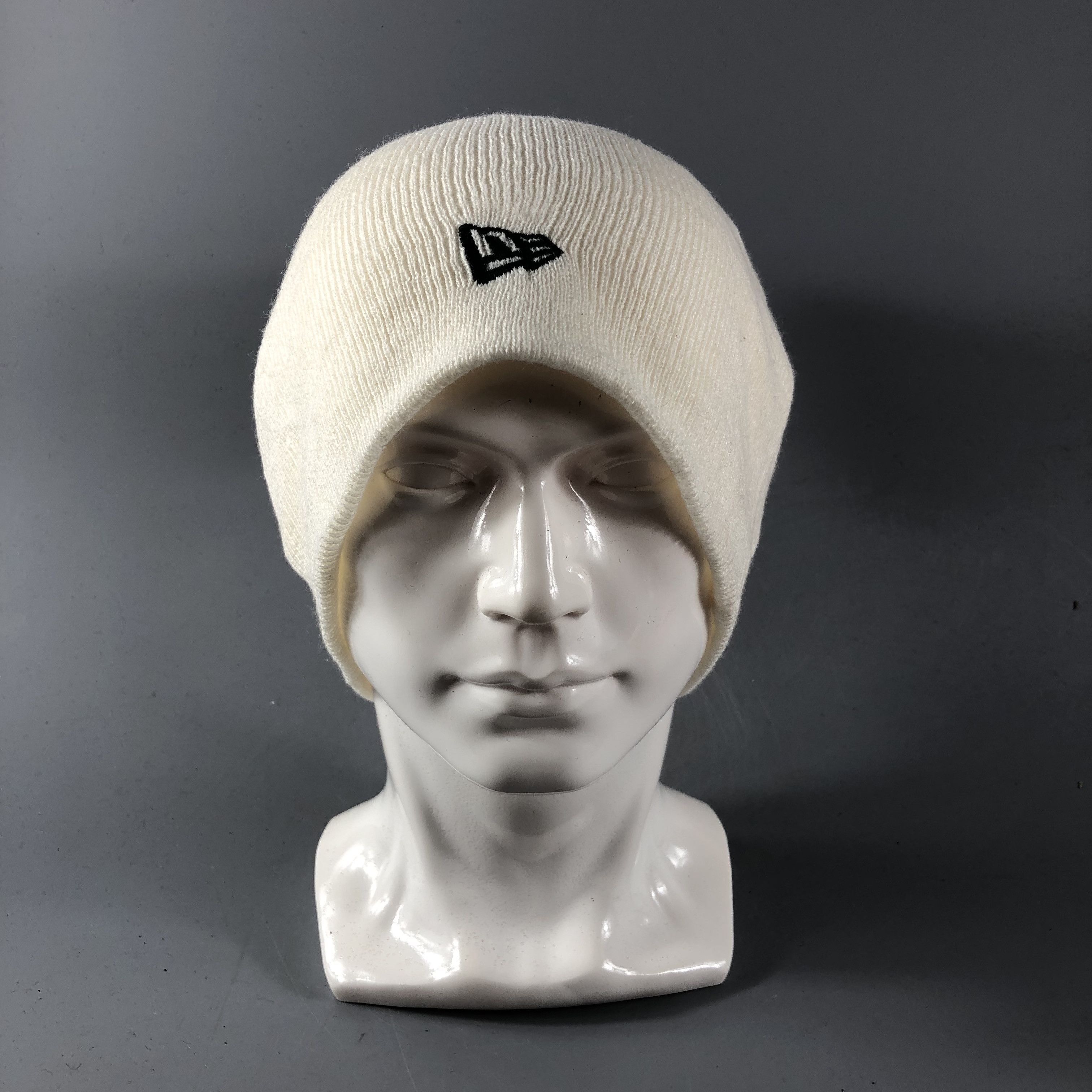 New Era New Era Beanie Snowcap Snow Hat Winter Hat B569 Size ONE SIZE - 1 Thumbnail