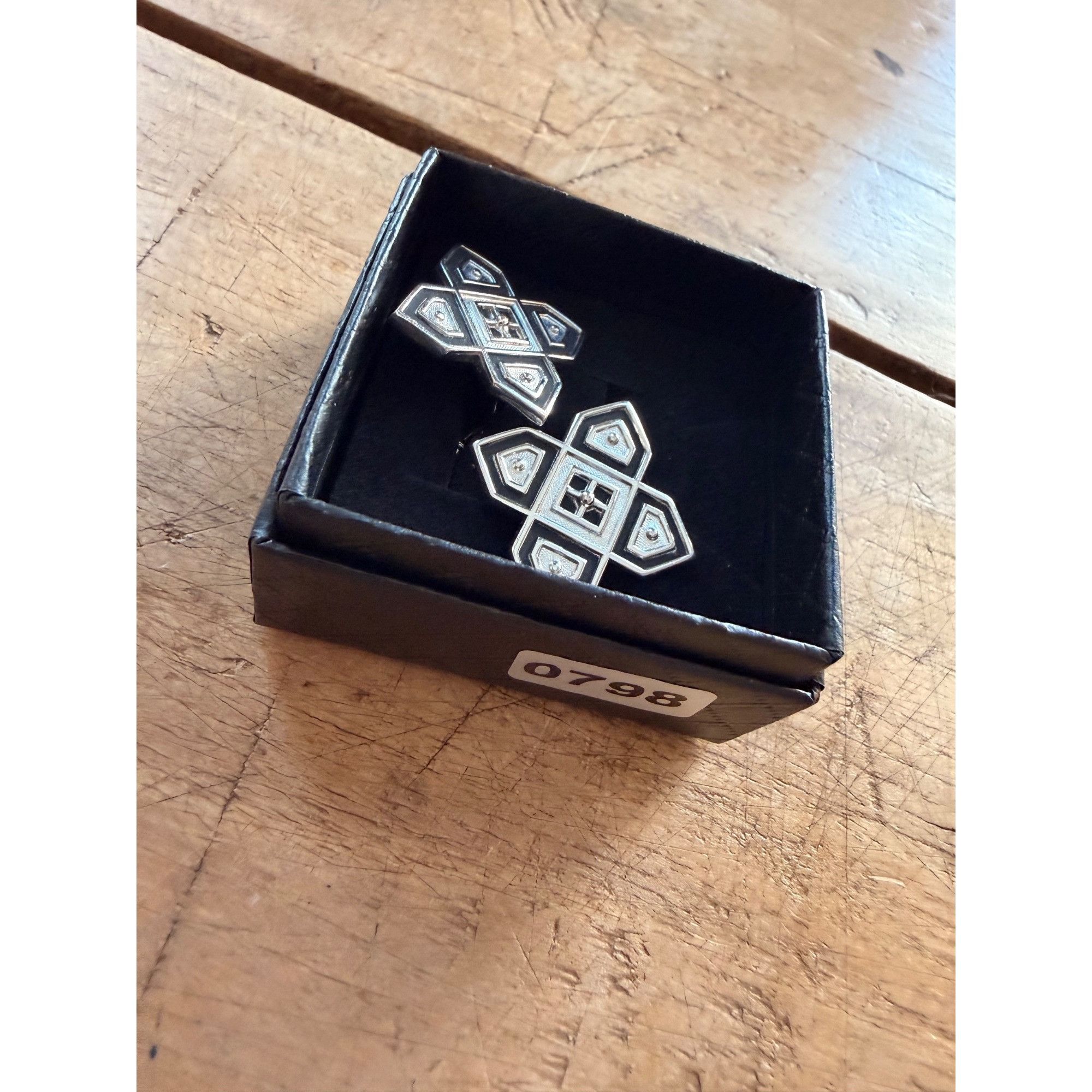 Other Geometric Silver & Black Metal Cufflinks With Box Size ONE SIZE - 4 Thumbnail