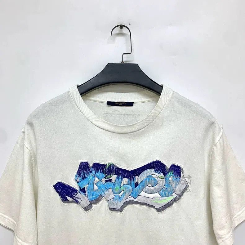 Louis Vuitton Louis Vuitton Graffiti Letter Short Sleeve. Size US XL / EU 56 / 4 - 5 Thumbnail