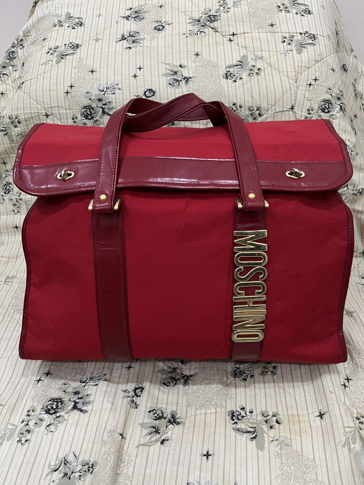 Designer × Moschino 🔥🔥🔥STEALS MOSCHINO TRAVEL BAG Size ONE SIZE - 1 Thumbnail