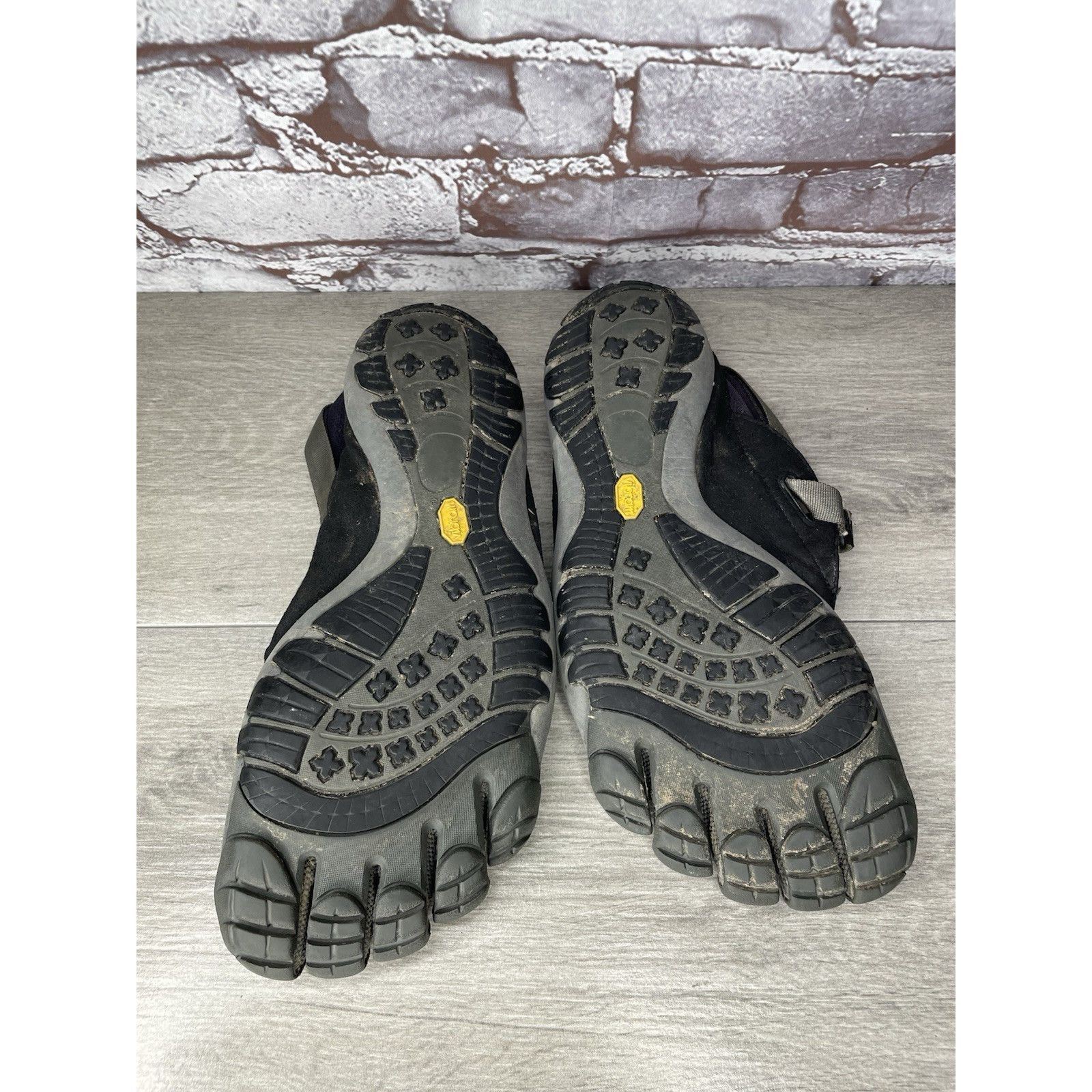 Vibram Vibram FiveFingers Black Synthetic Barefoot Running Shoes Me Size US 13 / EU 46 - 8 Thumbnail