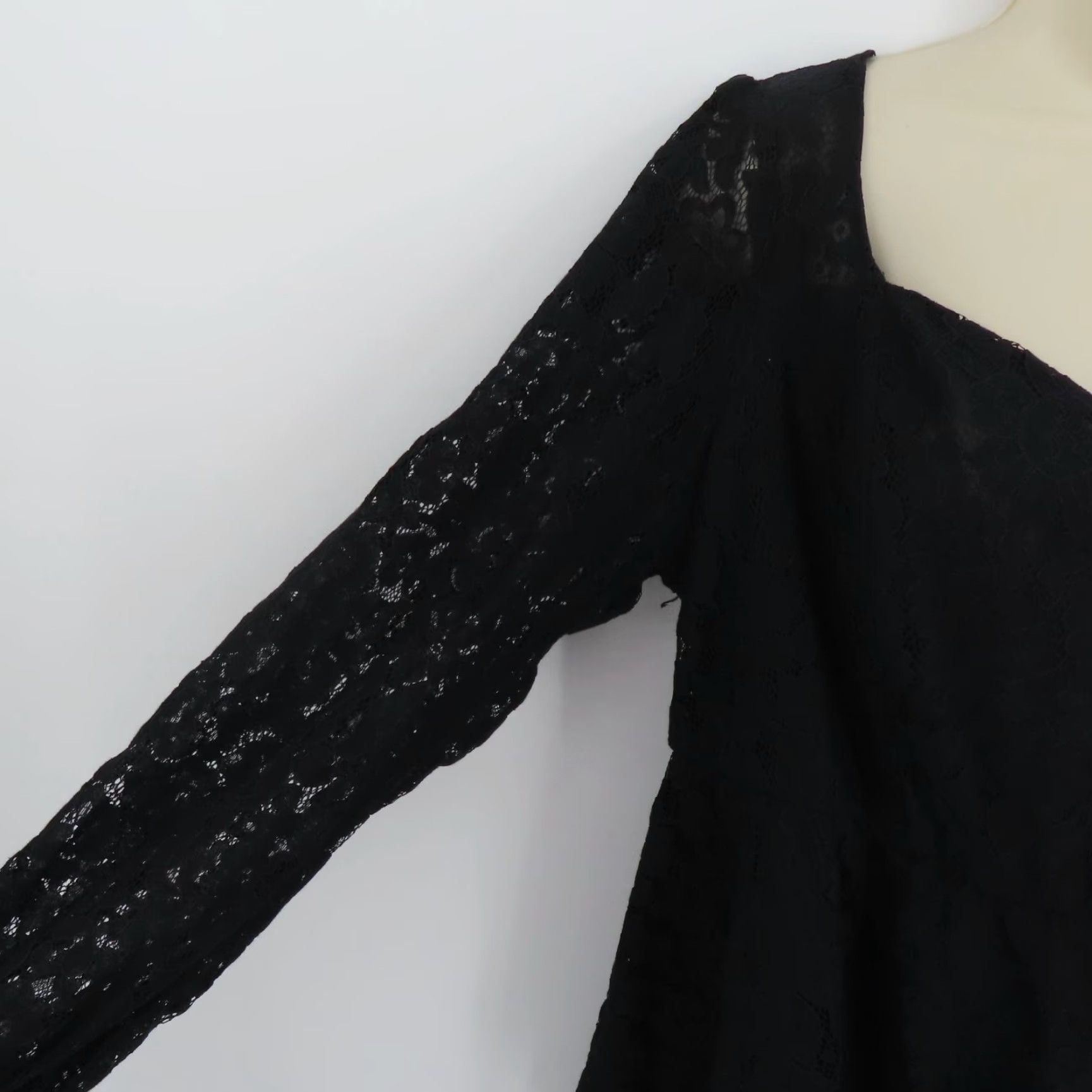 Torrid Torrid Blouse Shirt Women Large Black Floral Lace Sweetheart Neck Top Waist Elastic Puff Nylon Lace Floral Vintage No Size L / US 10 / IT 46 - 3 Thumbnail