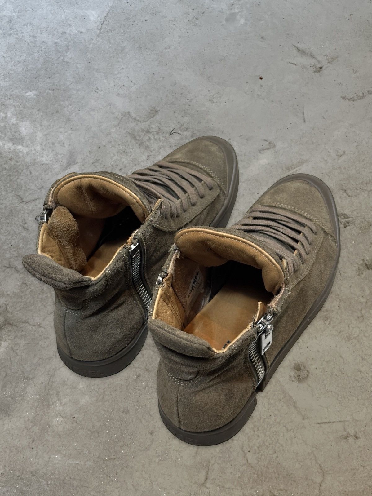 Diesel (FW17) S-NENTISH HI TOP Size US 9 / EU 42 - 10 Thumbnail