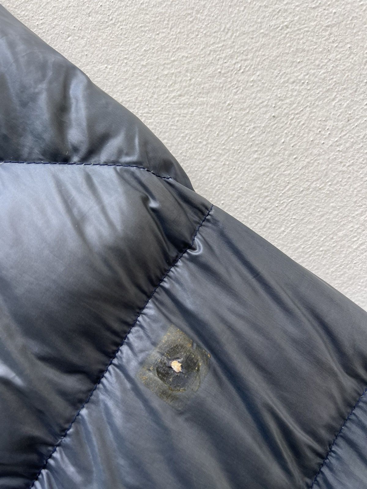Moncler × Vintage Vintage Moncler Grenoble Sun Faded Black Down Puffer Jacket Size US L / EU 52-54 / 3 - 16 Thumbnail