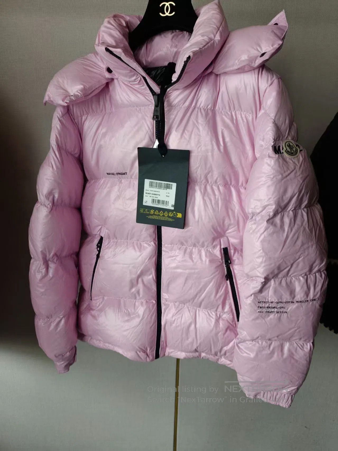Moncler Moncler Women's Down Jacket. Size M / US 6-8 / IT 42-44 - 1 Thumbnail