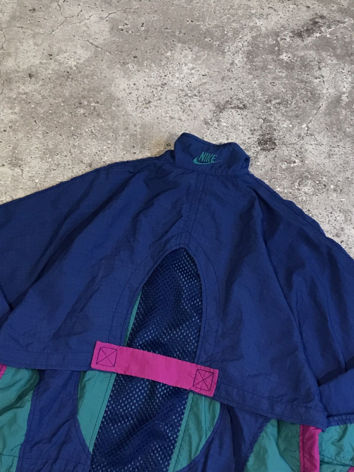 Japanese Brand × Nike × Vintage Vintage 90s Light Jacket Nike Embroiled Logo Rare S Size S / US 4 / IT 40 - 5 Thumbnail
