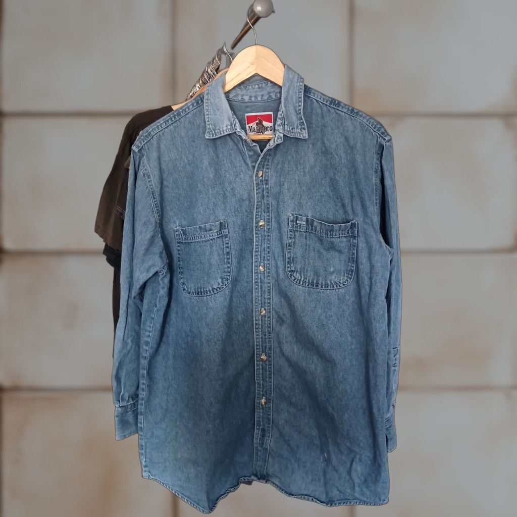 Marlboro VINTAGE Marlboro Denim Long Sleeve Button-Up Shirt L Made In USA Men Blue USA 90s Distressed Left Pocket Tear Size US L / EU 52-54 / 3 - 1 Thumbnail
