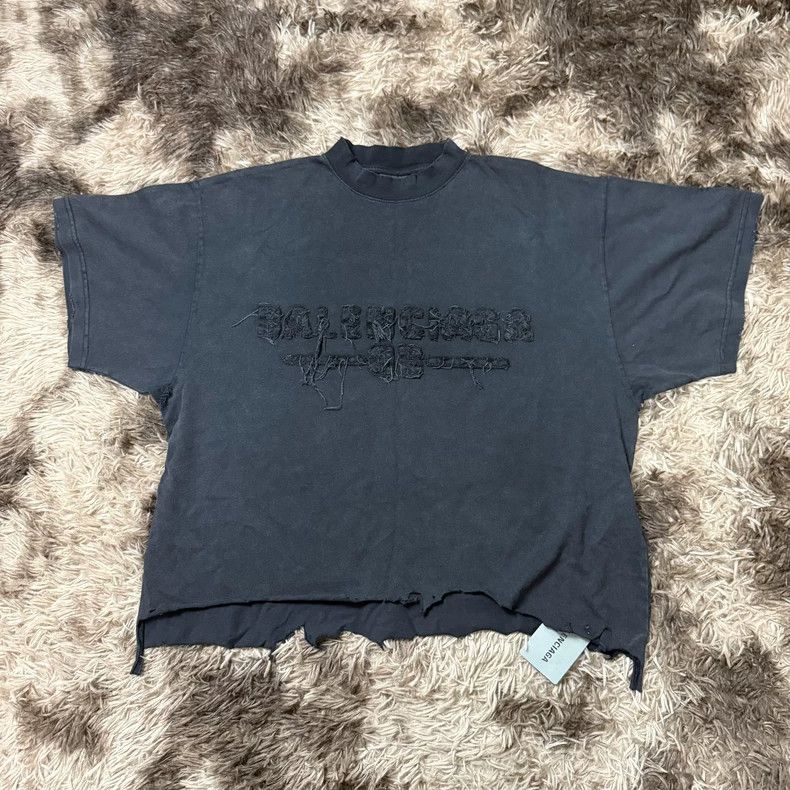Balenciaga SS25 Distressed Logo Short-Sleeve T-Shirt - dmc