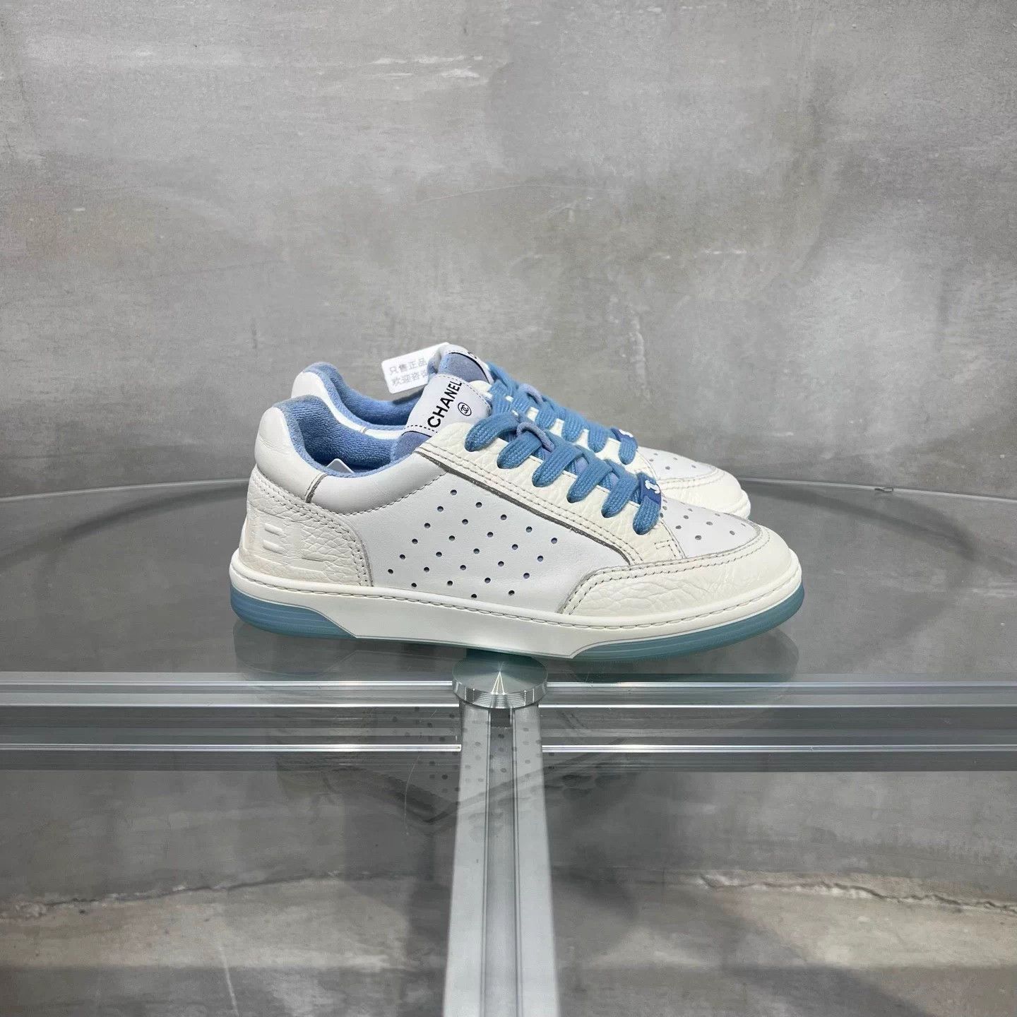 Chanel CHANEL 22P White Blue Sneakers Women's 36 Size US 5 / IT 35 - 4 Thumbnail