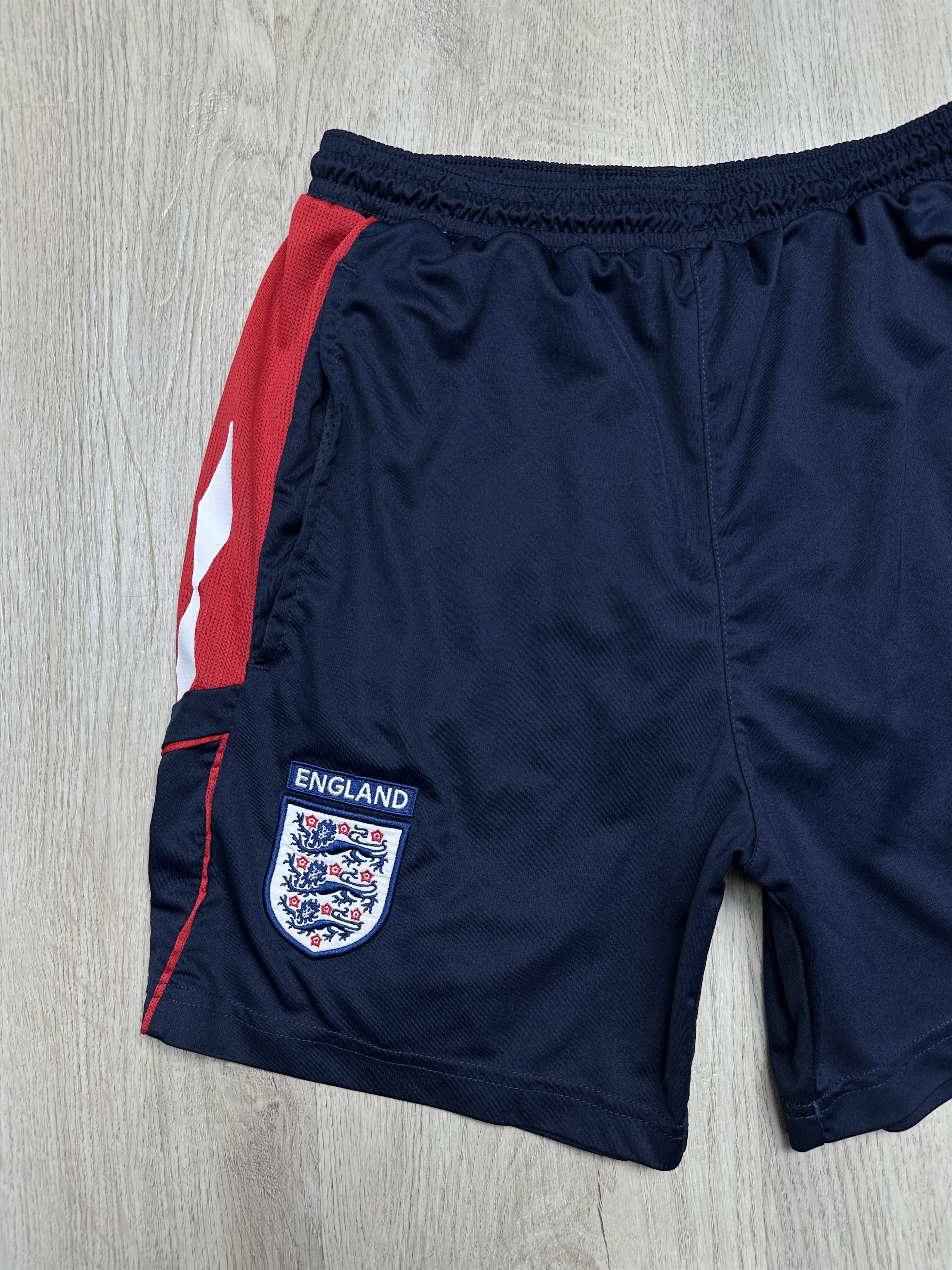Umbro Umbro England Vintage Mens Shorts Size US 30 / EU 46 - 3 Thumbnail