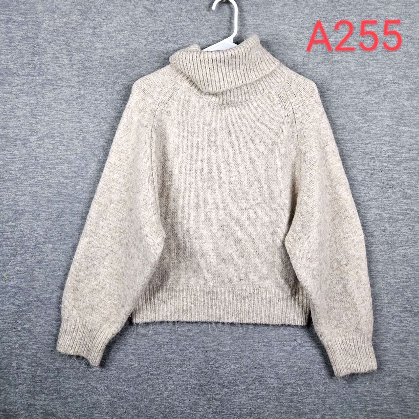 Vintage Lulu Women's Cable Knit Turtle Neck Pullover Sweater XL NEW Creamy/Gray Size XL / US 12-14 / IT 48-50 - 2 Thumbnail
