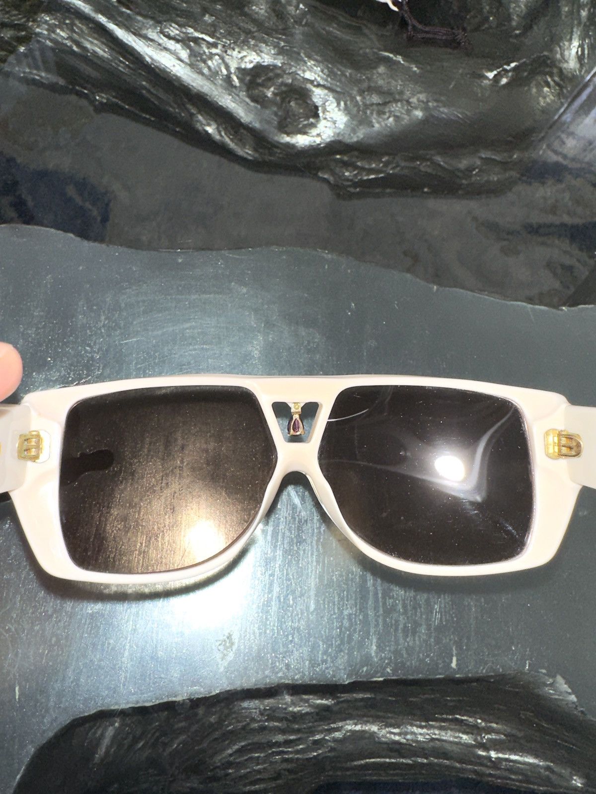 Louis Vuitton 100% AUTHENTIC LOUIS VUITTON BINDI SUNGLASSES MILLIONAIRE Size ONE SIZE - 7 Thumbnail