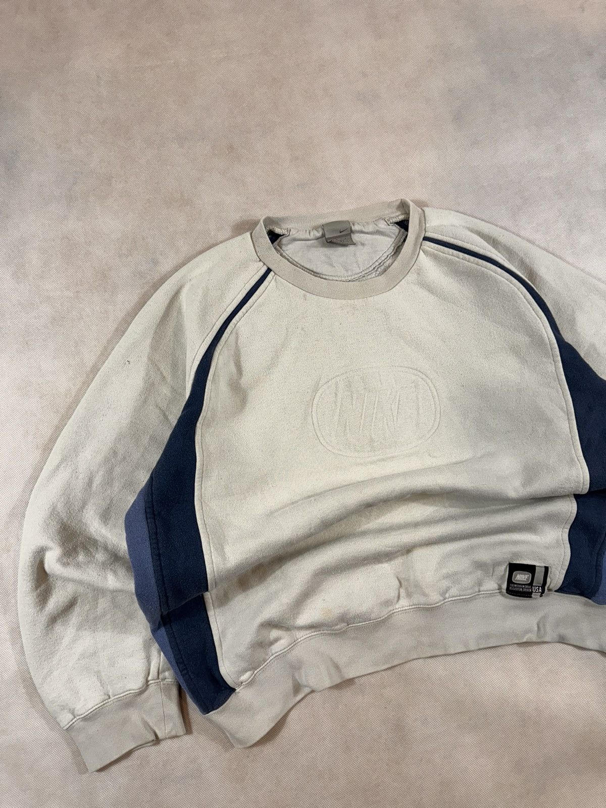Nike × Vintage NIKE VINTAGE CENTER LOGO OVERSIZE BOXY SWEATSHIRT Size US XL / EU 56 / 4 - 2 Thumbnail