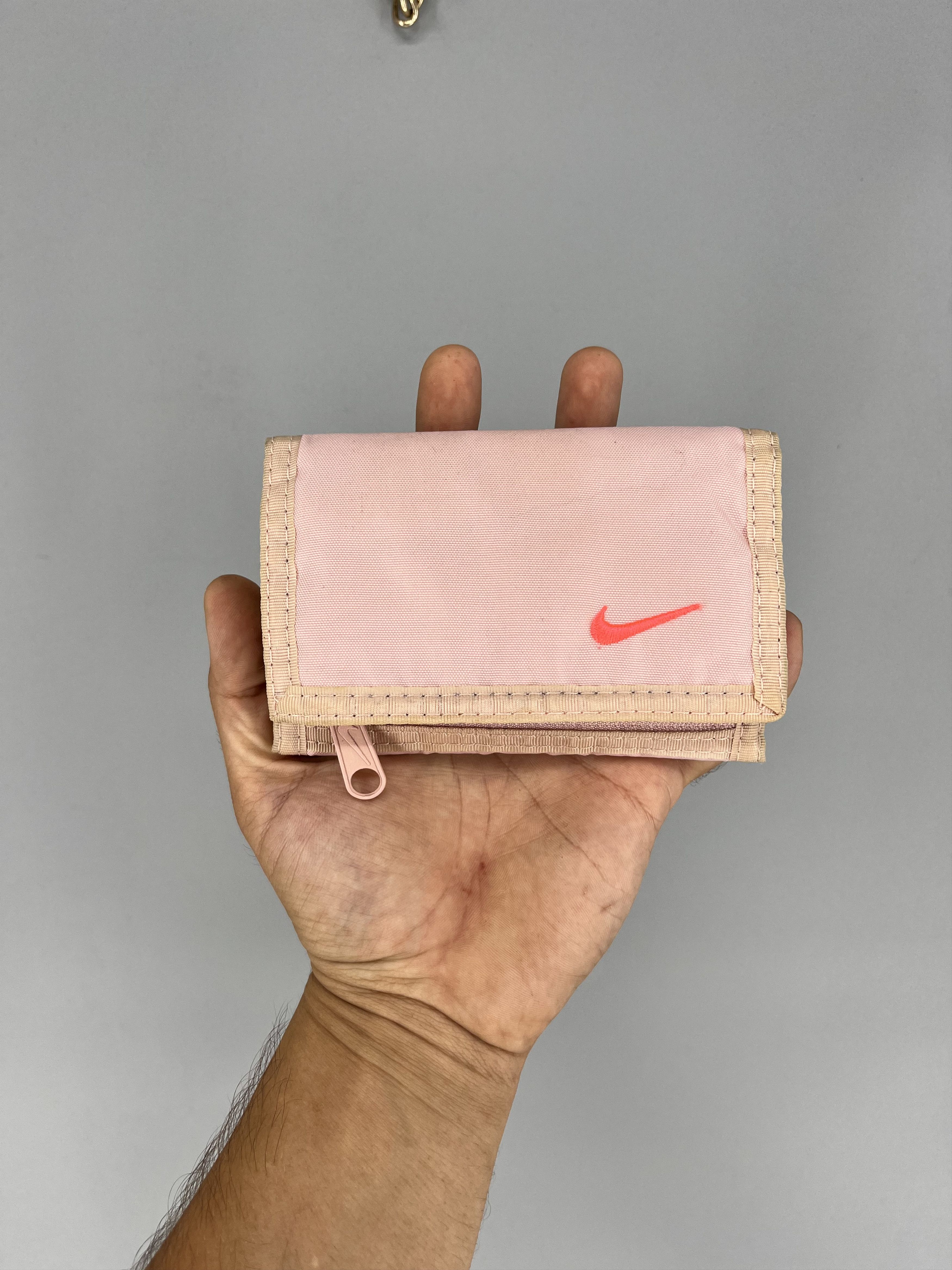 Nike Vintage 90s Nike Pink swoosh functionality wallet Size ONE SIZE - 1 Thumbnail