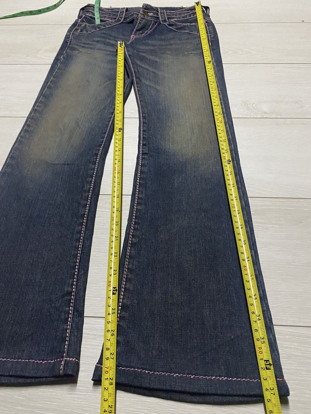 Japanese Brand Woman Vintage Japanese Brand Mud Wash Distressed Flare Jeans Size US 26 / EU 42 - 12 Thumbnail