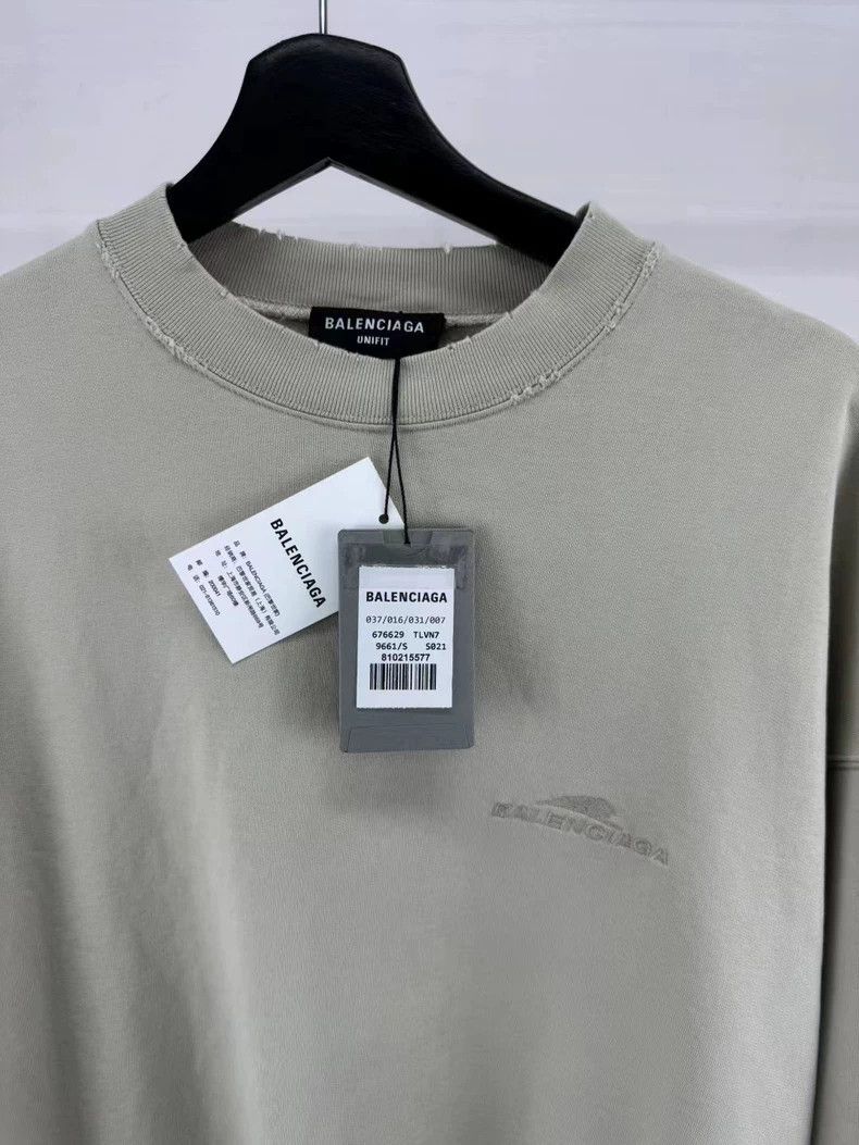 Balenciaga Balenciaga Beige Year of the Tiger Limited Embroidered Swea Size US S / EU 44-46 / 1 - 3 Thumbnail