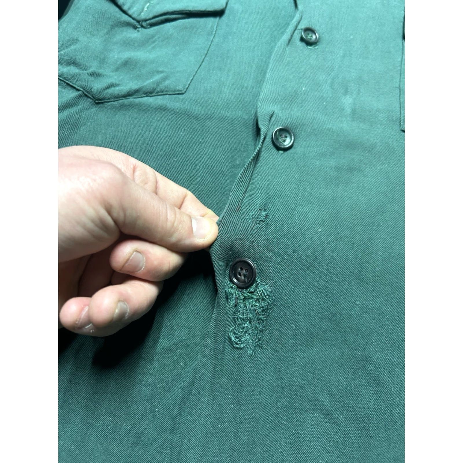 Vintage VINTAGE 1940s rayon gabardine button shirt forest green long sleeve men’s medium Size US M / EU 48-50 / 2 - 2 Thumbnail