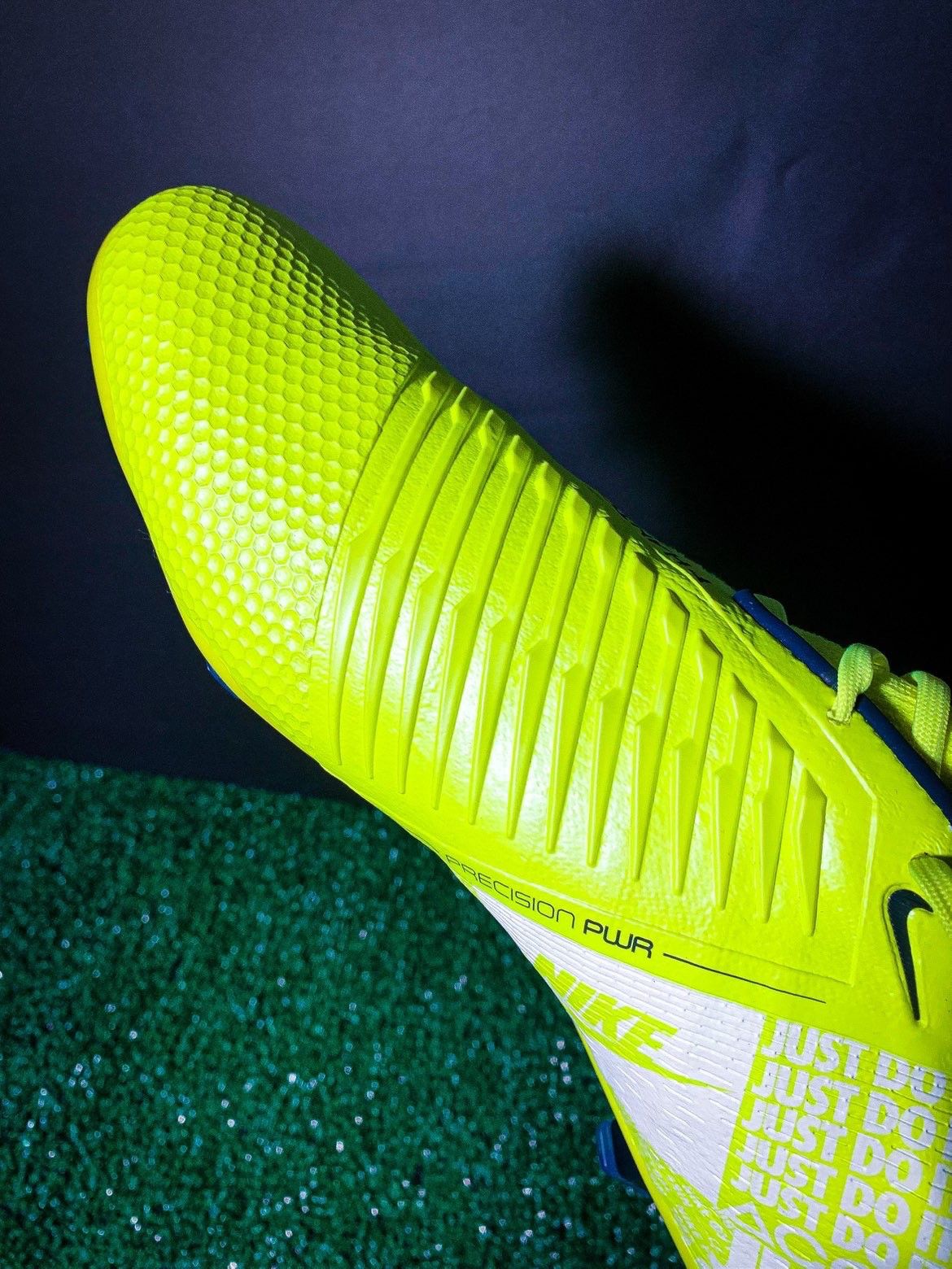 Nike Nike Phantom Venom Elite Football Boots Size US 13 / EU 46 - 7 Thumbnail