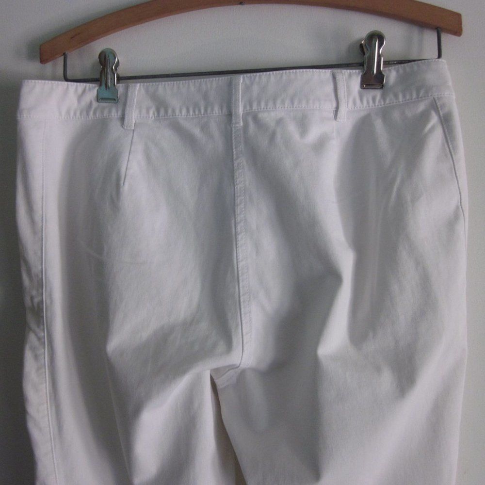 Eileen Fisher Eileen Fisher White Jeans Size S (6) Size 28" / US 6 / IT 42 - 8 Thumbnail