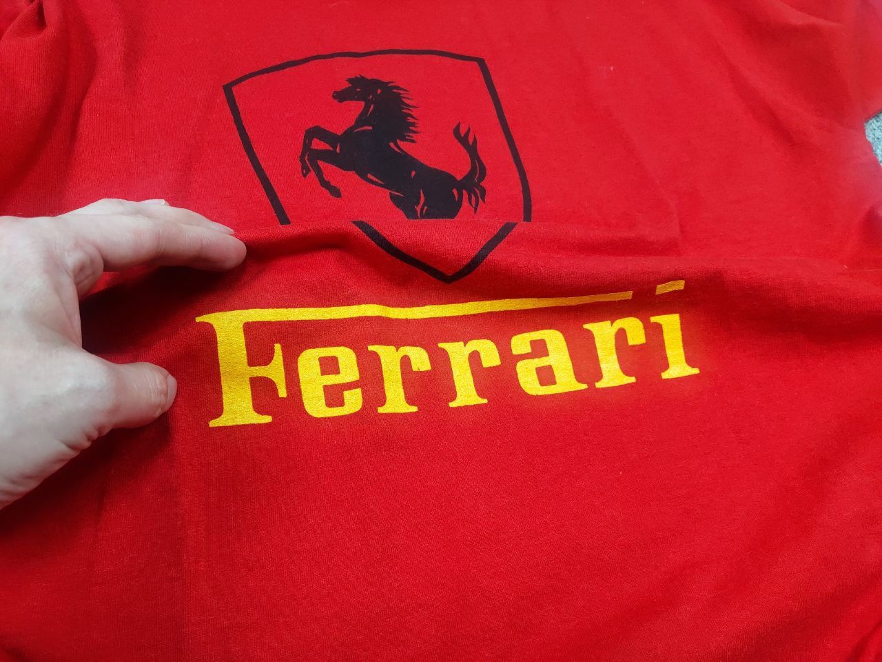 Ferrari Vintage Ferrari Authentic Logo Red screen stars best T shirt Size US XL / EU 56 / 4 - 10 Thumbnail