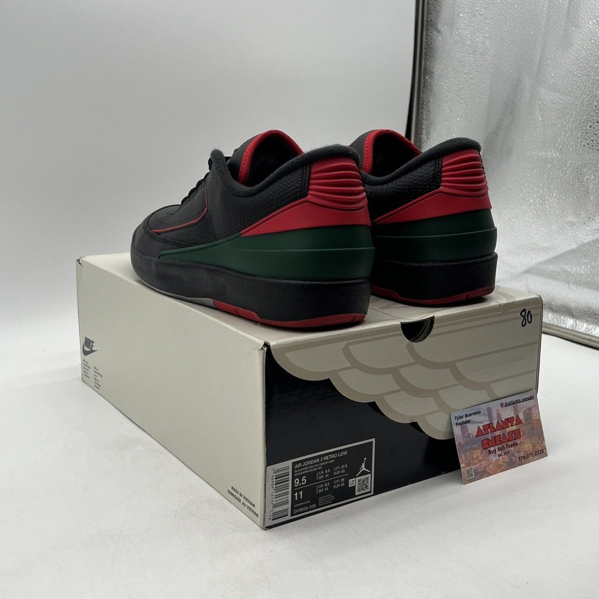 Jordan Brand Air Jordan 2 low Christmas Size US 9.5 / EU 42-43 - 4 Thumbnail