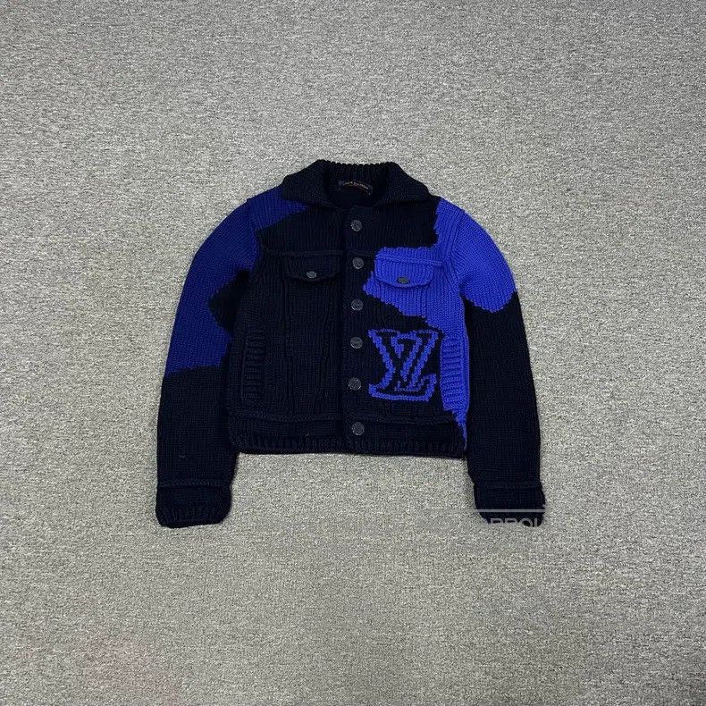 Louis Vuitton Louis Vuitton Monogrammed jacquard blue and black knit jac Size US XS / EU 42 / 0 - 1 Thumbnail