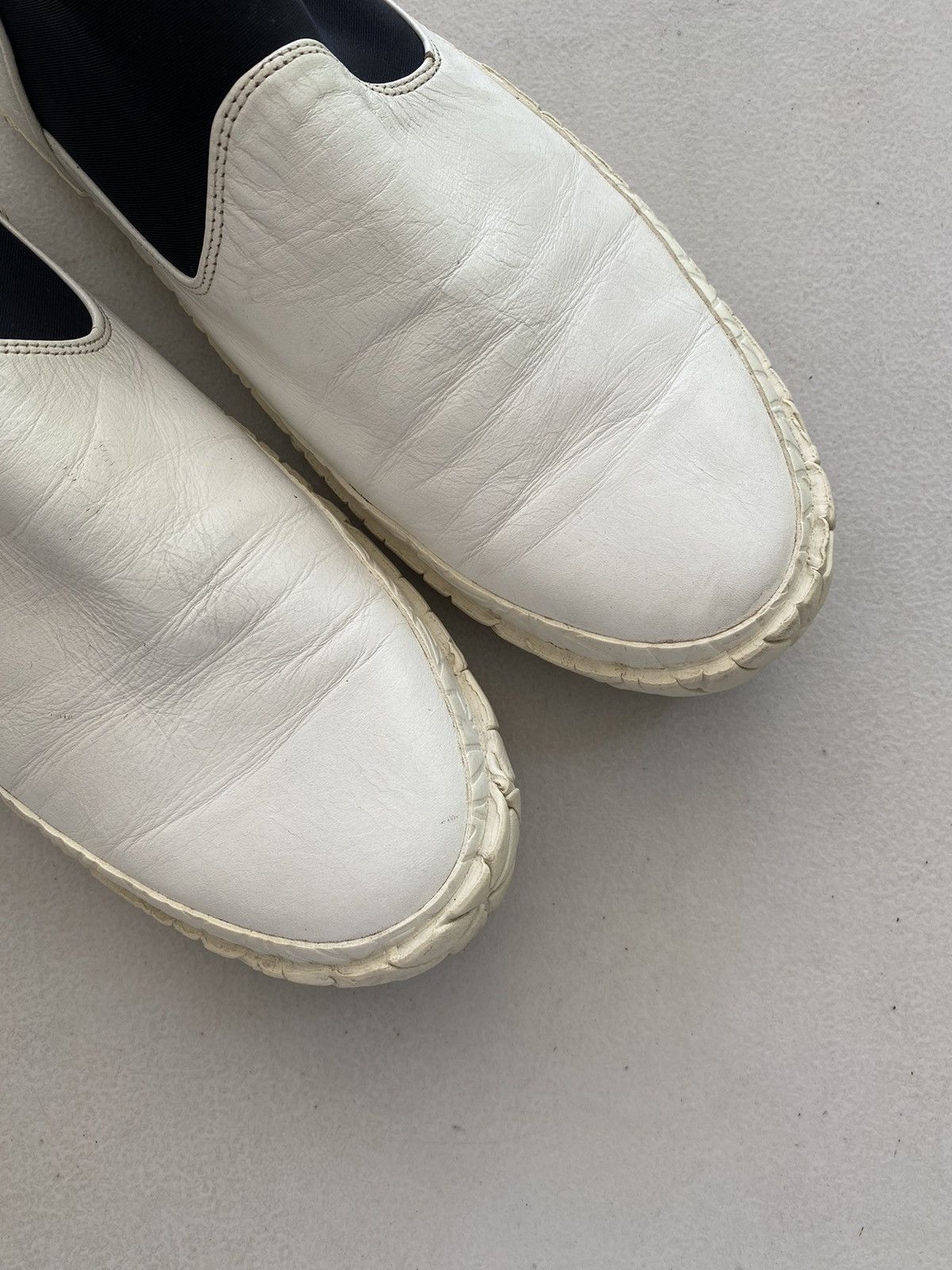 Issey Miyake × Japanese Brand Issey Miyake Men White Vulcanized Mid-Top Size US 10 / EU 43 - 2 Thumbnail
