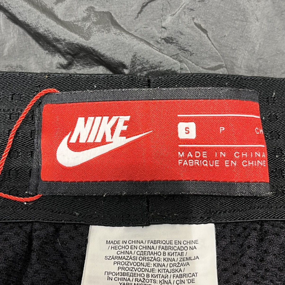 Nike Nike Shorts Grey Size US 30 / EU 46 - 4 Thumbnail