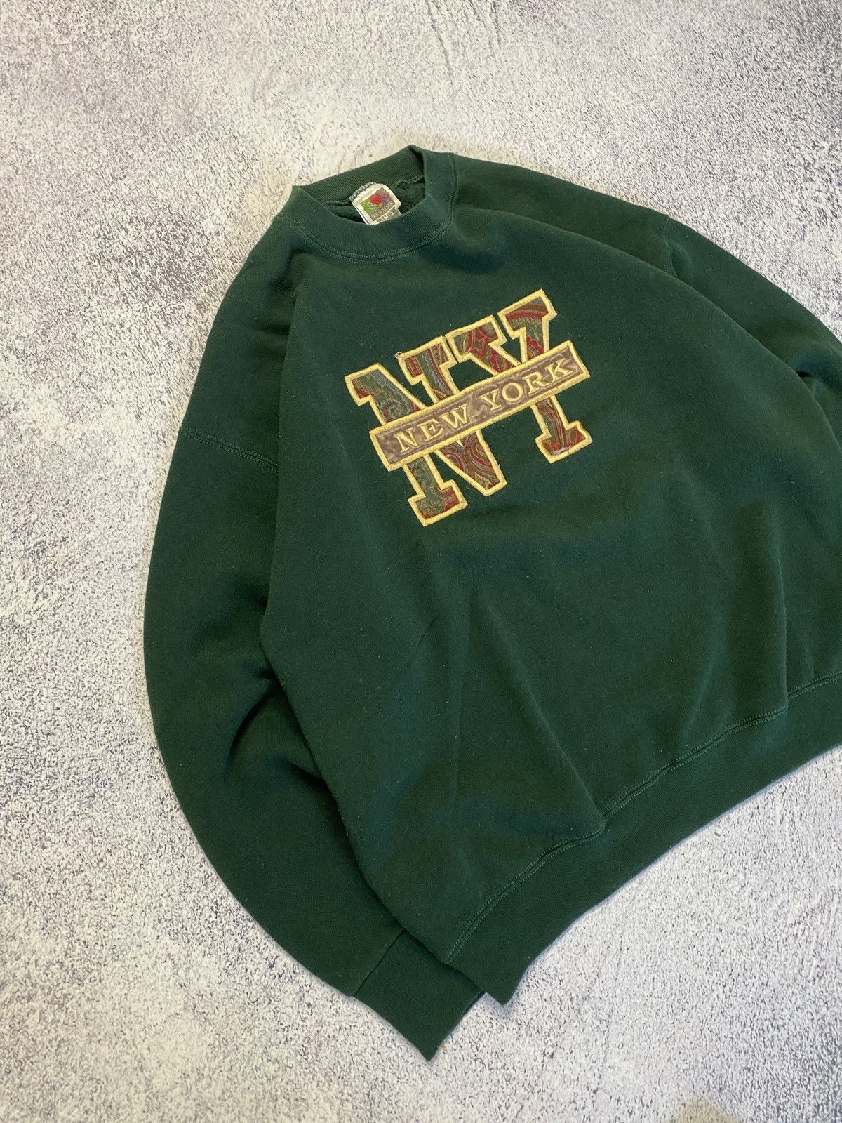 Fruit Of The Loom × Vintage Vintage Fruit of the Loom New York Crewneck Sweatshirt Boxy Size US L / EU 52-54 / 3 - 3 Thumbnail