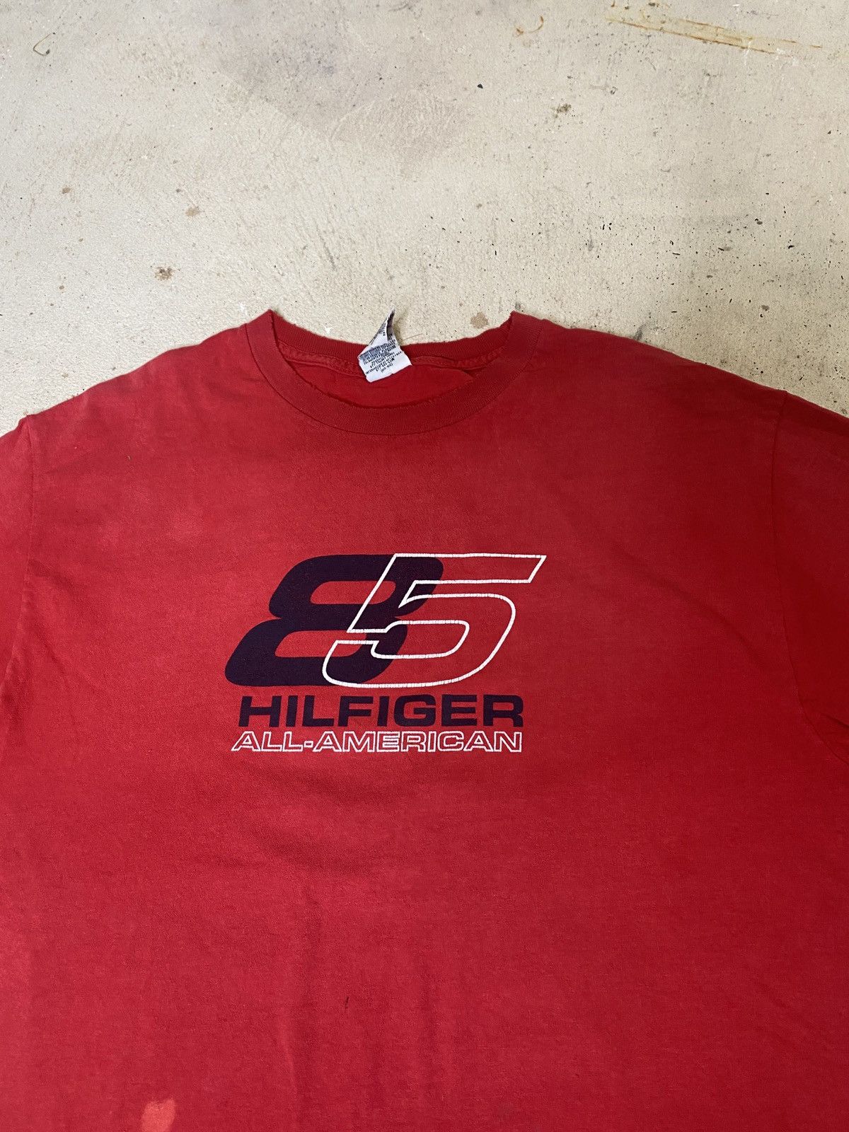 Tommy Hilfiger × Vintage Vintage 90s Tommy Hilfiger 85 distressed tshirt Size US L / EU 52-54 / 3 - 5 Thumbnail