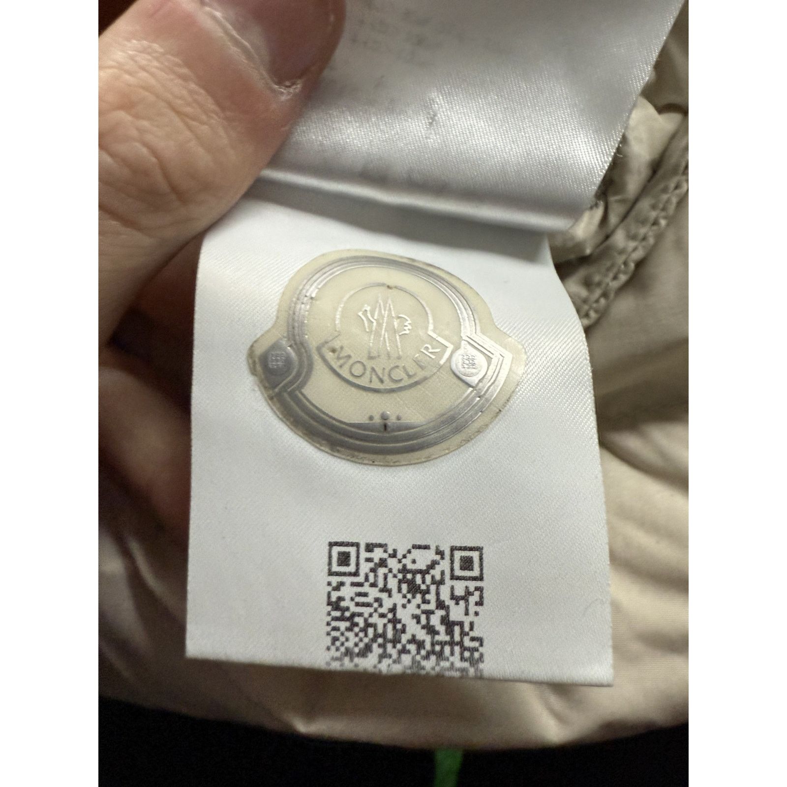 Moncler Moncler Light Jacket White Used 4 (XL) Size US XL / EU 56 / 4 - 7 Thumbnail