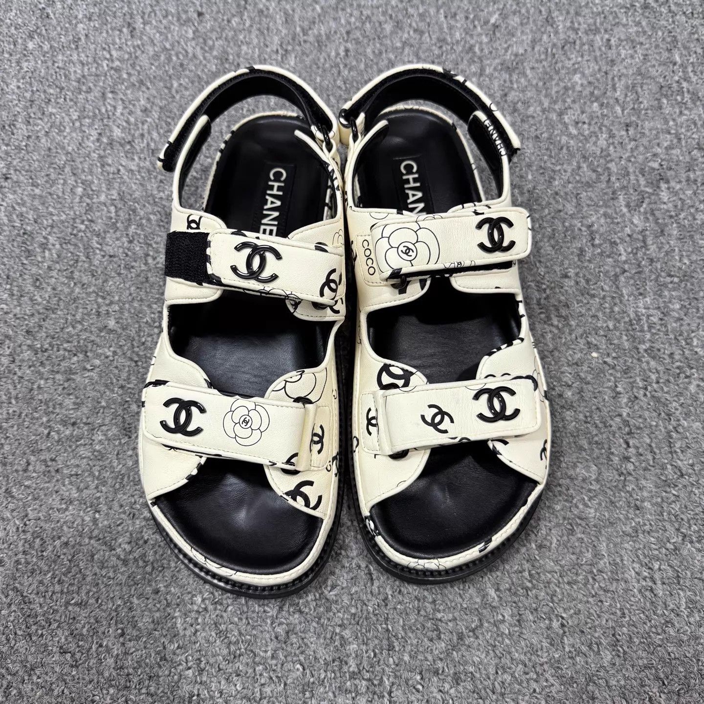 Chanel Chanel Black&White Camellia Print Sandals 38.5mint Size US 8 / IT 38 - 3 Thumbnail