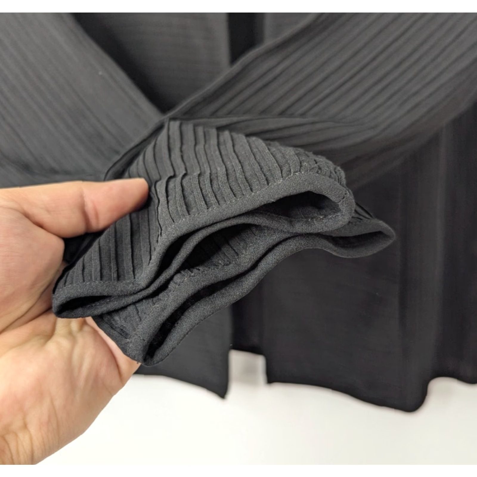 Eileen Fisher EILEEN FISHER Silk Pleated Open front Long Sleeve Black Blazer Top Petite Small Blazer Women Silk Open Front Pleated Black Small Petite Size S / US 4 / IT 40 - 4 Thumbnail