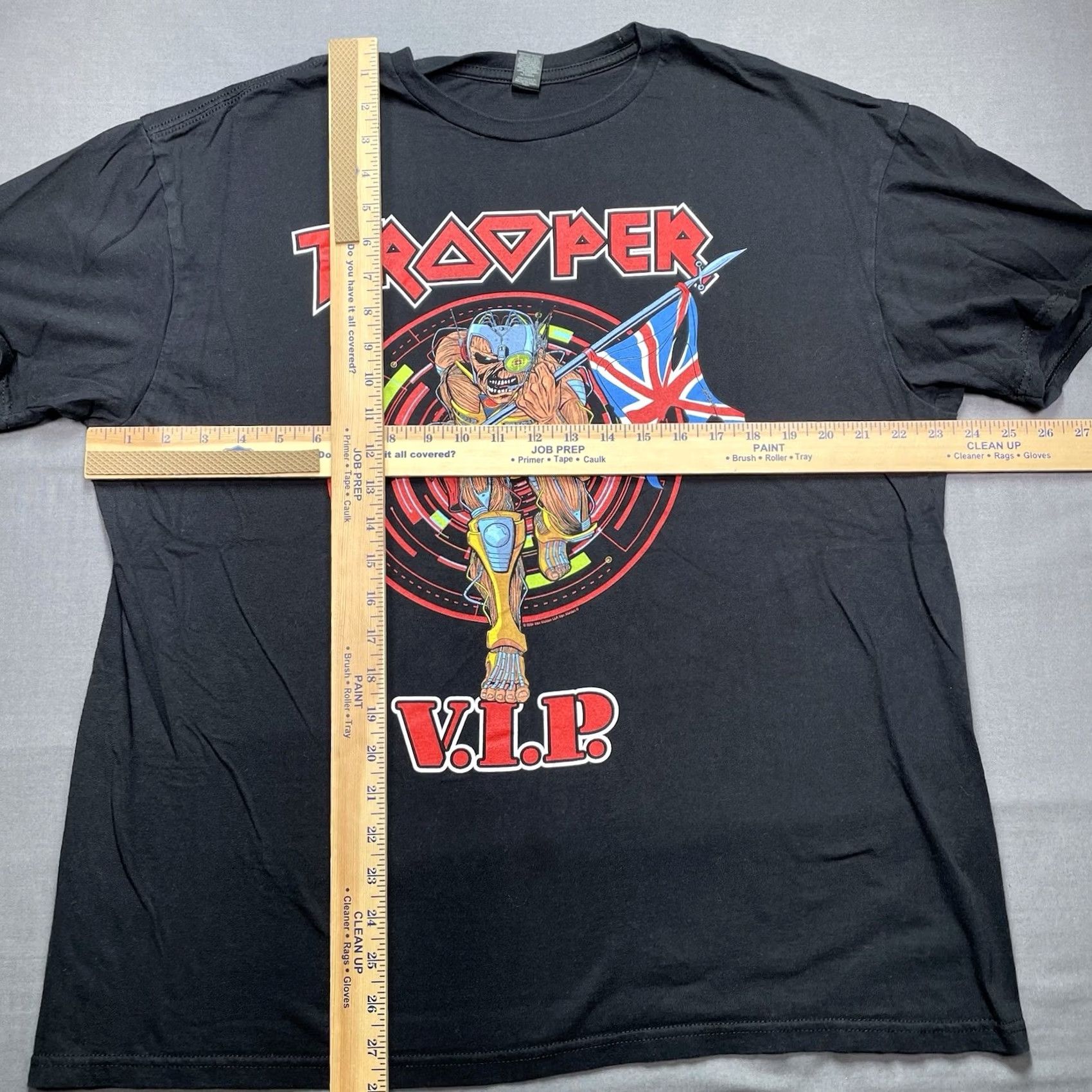 Gildan Iron Maiden TROOPER VIP 2024 T-shirt North America Men XL Black Gildan Softstyle Short Sleeve Crew Neck Cotton Rock Music T-Shirt Size US XL / EU 56 / 4 - 4 Thumbnail