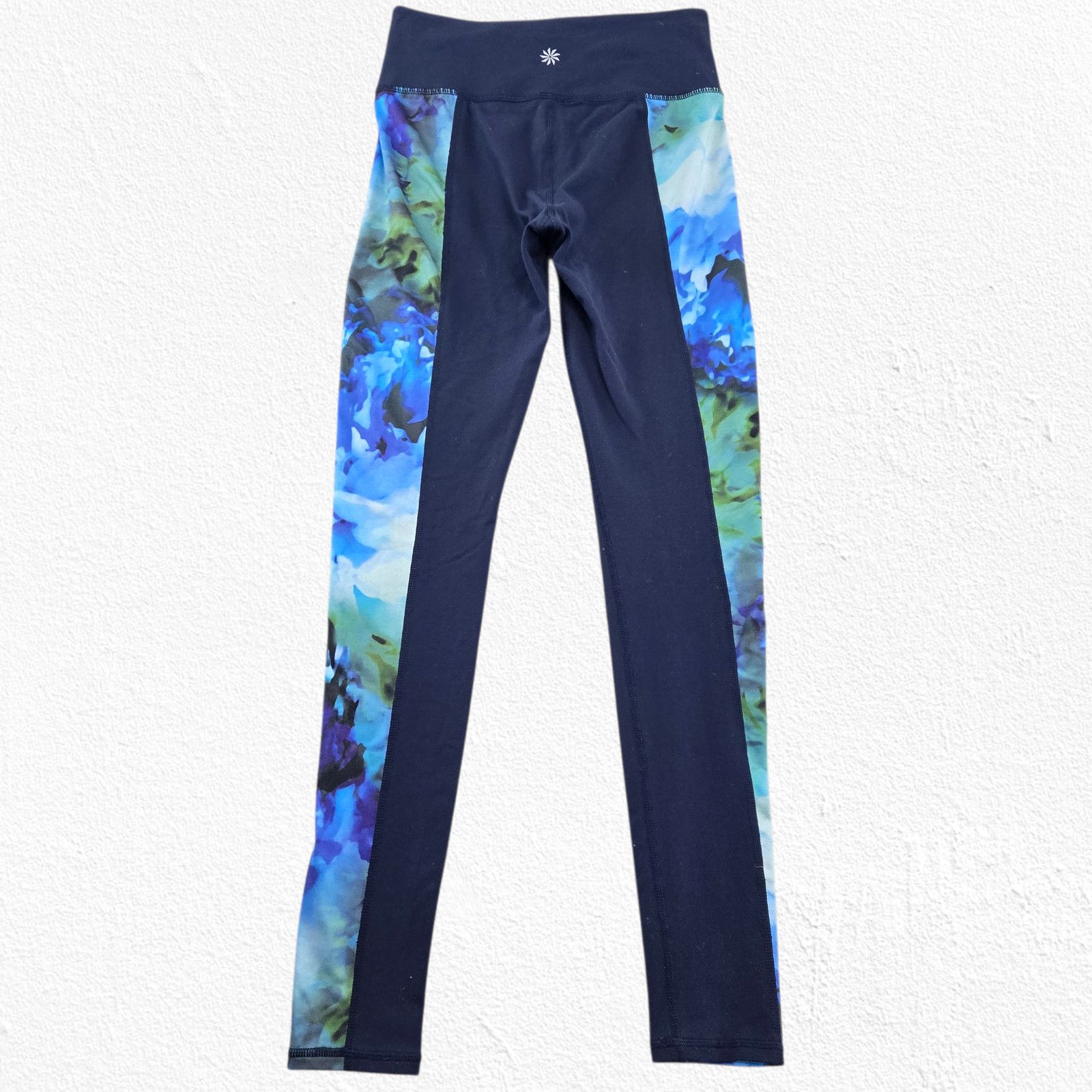 Athleta Athleta Black Blue Floral Leggings Activewear Size XS Size 26" / US 2 / IT 38 - 9 Thumbnail