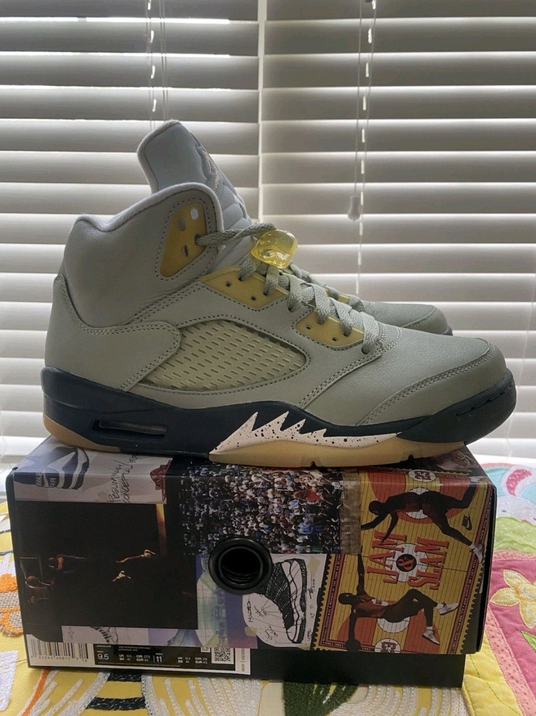 Jordan Brand Nike Air Jordan Retro 5 Jade Horizon DC7501300 Size 9.5 DS Size US 9.5 / EU 42-43 - 4 Thumbnail