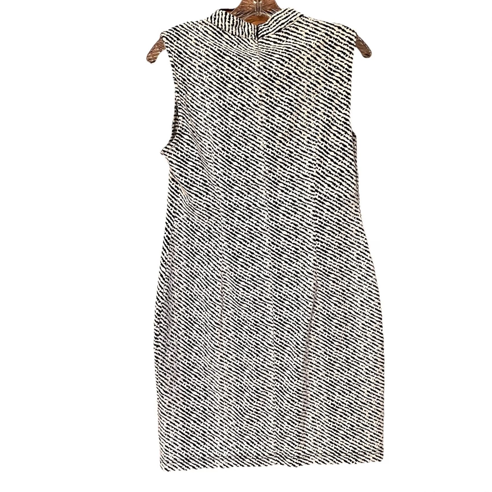 Vintage SHARAGANO Dress Sleeveless Mock Neck Stretch Size 10 Ivory/Black Knee Length Pattern: Animal Print Women's Work Dress Size L / US 10 / IT 46 - 2 Thumbnail